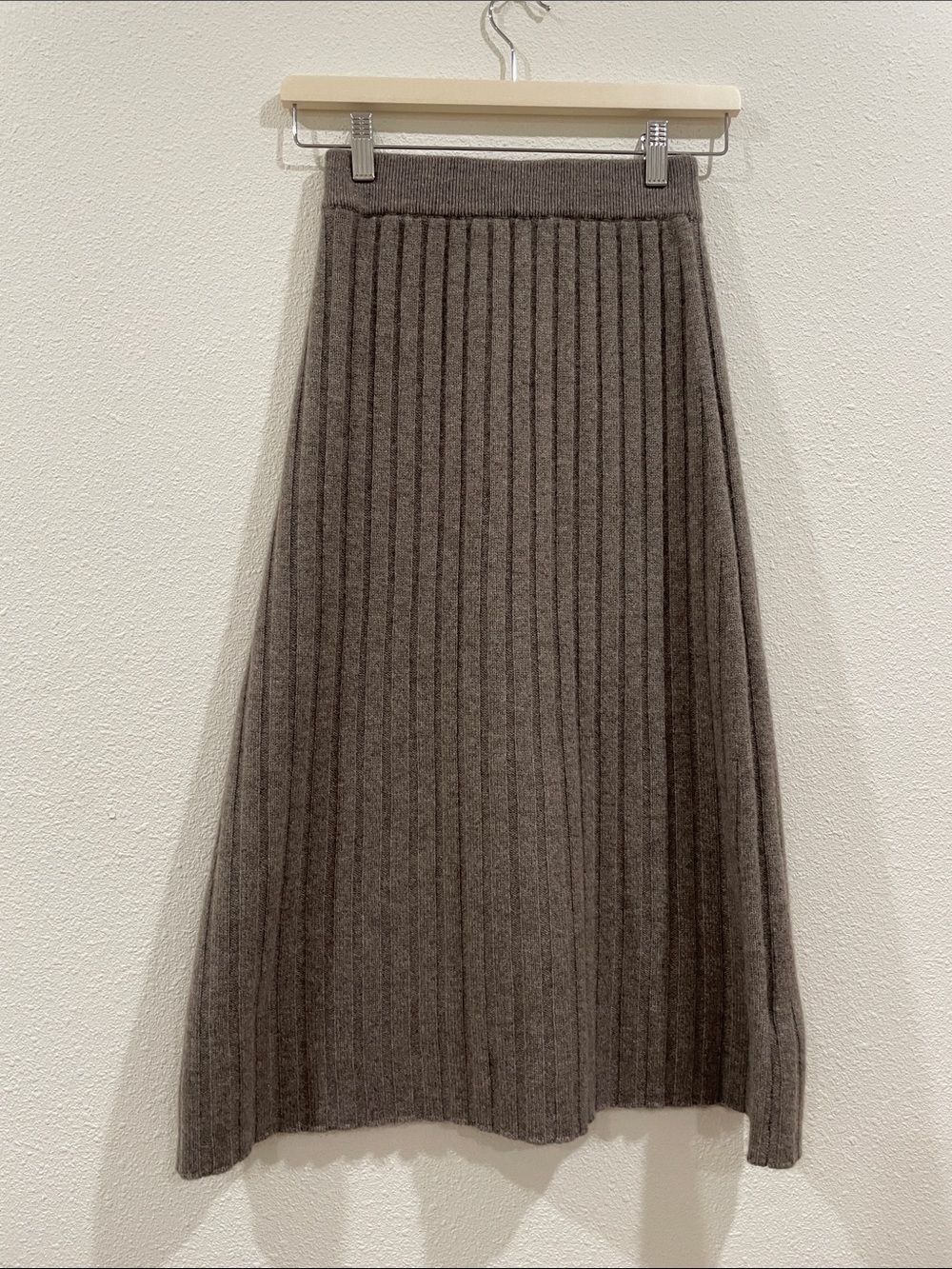 Gentle Herd 100% Cashmere Ribbed Knit Midi Skirt A-Line Tan Oatmeal Winter XS